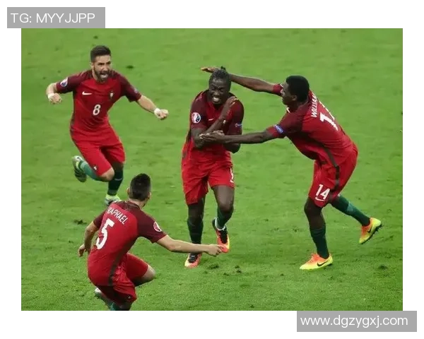 深圳足球队的崛起之路：从默默无闻到大满贯的辉煌成就